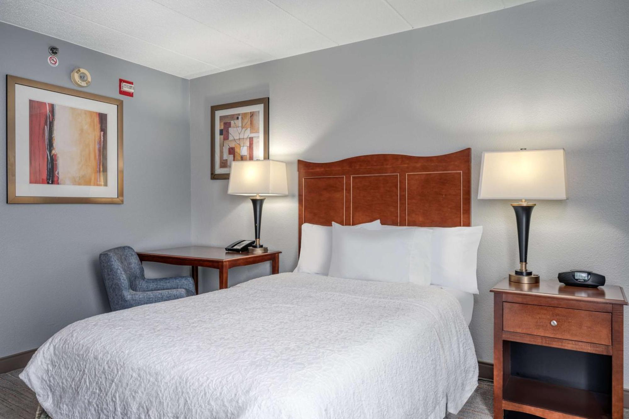 Hampton Inn Baltimore/White Marsh Exterior photo