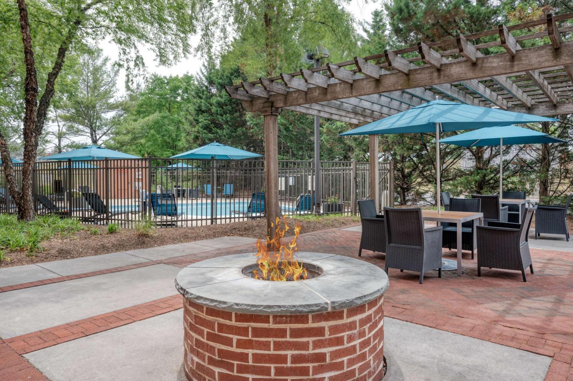 Hampton Inn Baltimore/White Marsh Exterior photo