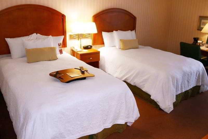 Hampton Inn Baltimore/White Marsh Room photo